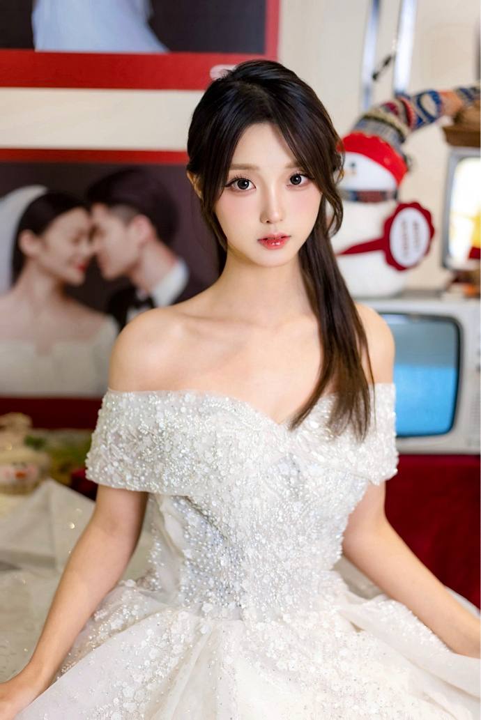 久久精品國(guó)產(chǎn)免費(fèi)中文