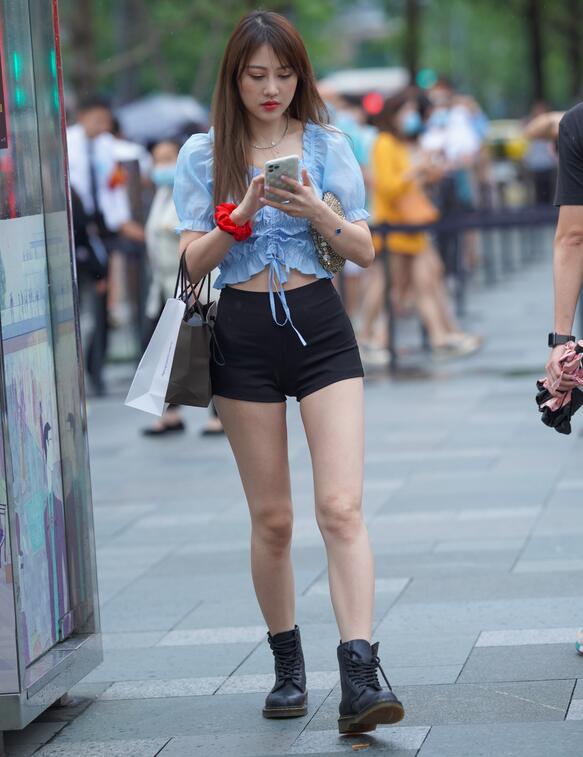 男生J桶進(jìn)女人P又色又爽又黃