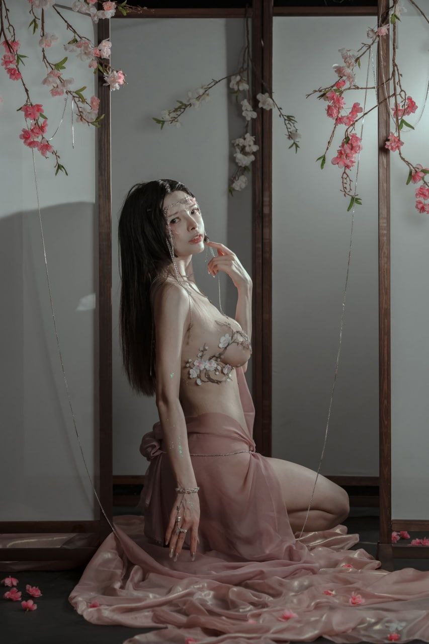 日本人卡一卡二新區(qū)亂碼網(wǎng)紅