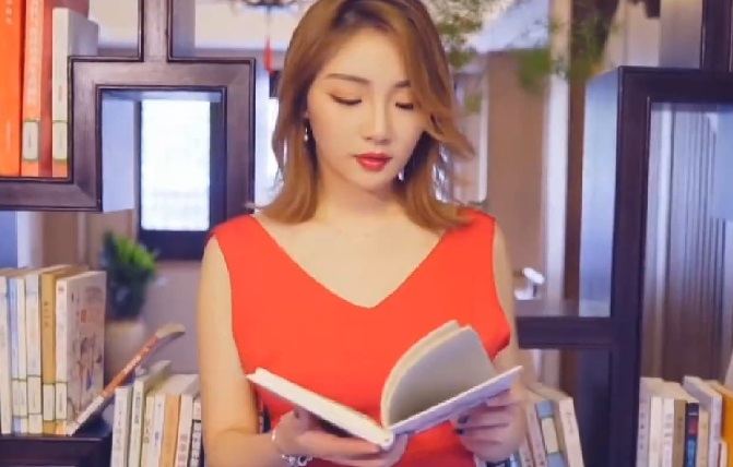 河南婦女毛濃濃BW